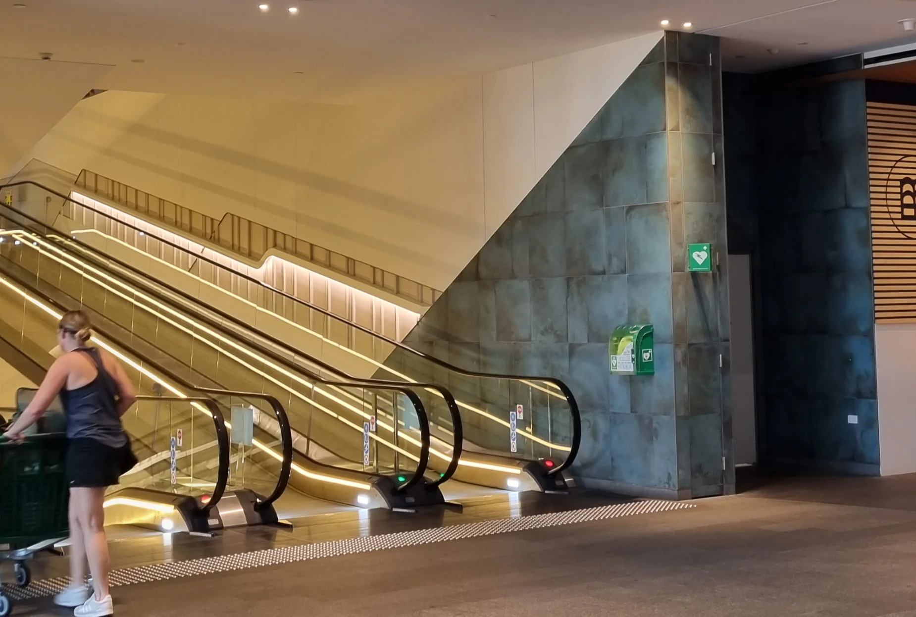 escalators